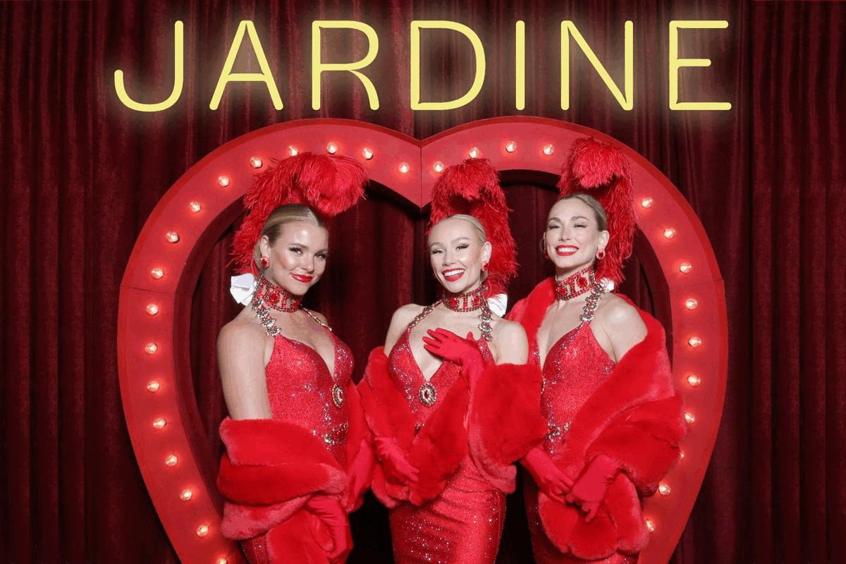 Petite Pix Vintage GIF Photo Booth for the Jardine Apartments Moulin Rouge Holiday Party